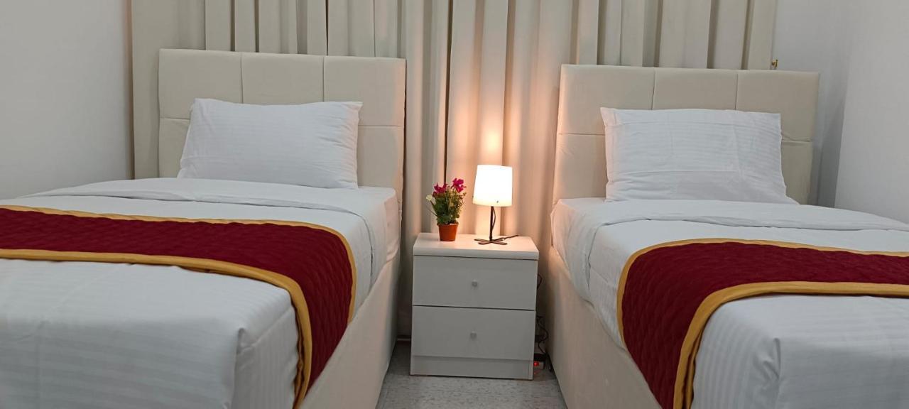 De Iris Regency Fahaheel Kuwait City Exterior foto
