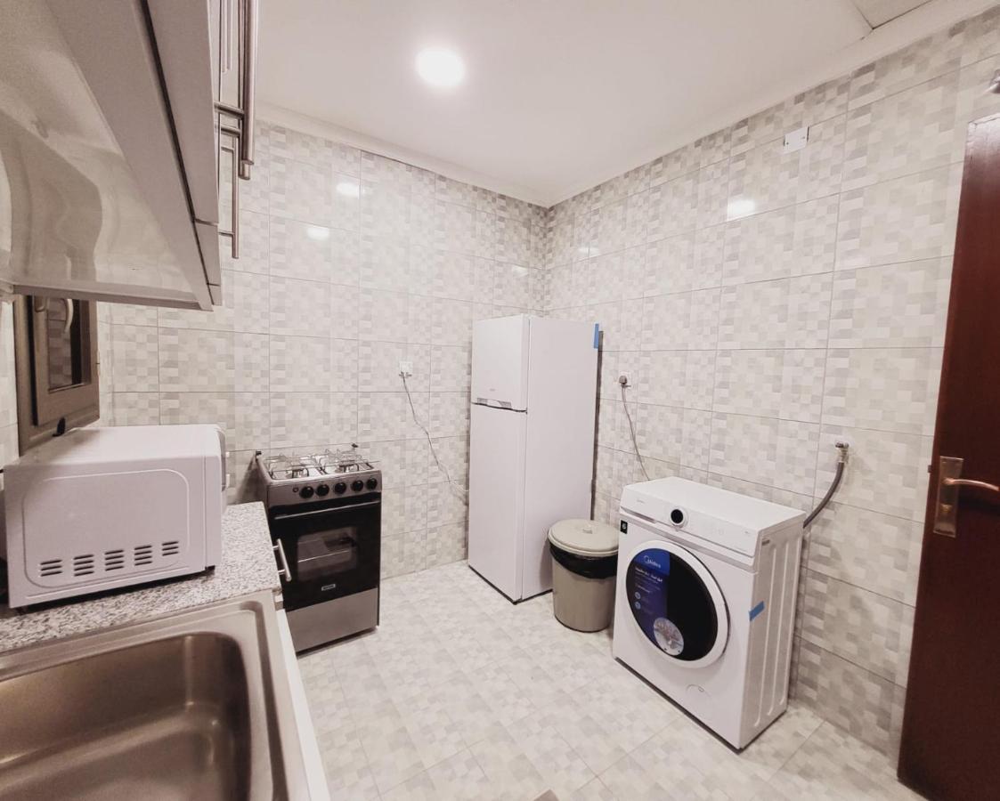 De Iris Regency Fahaheel Kuwait City Exterior foto